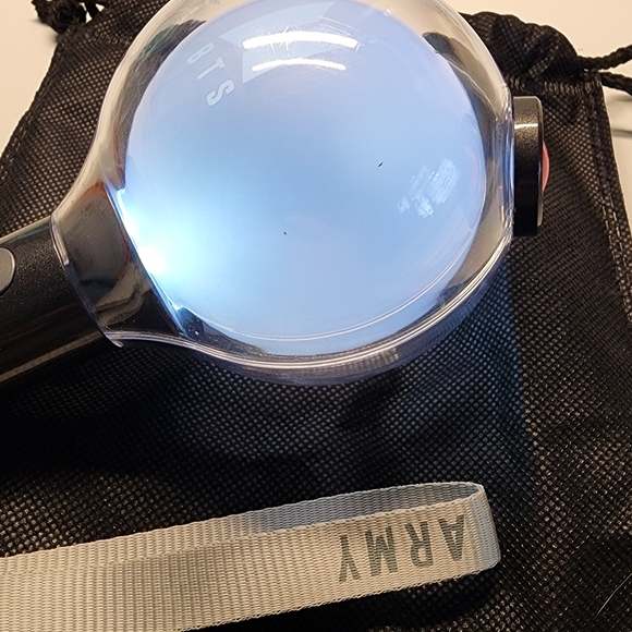 BTS *unofficial* Light Stick - Picture 4 of 8
